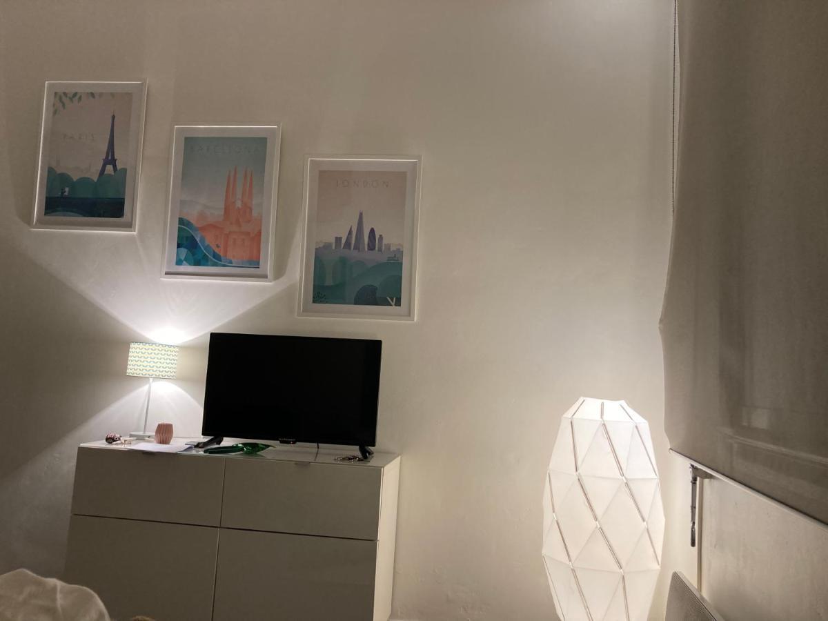 Studio Dragon Avec Gardien Marseille Exteriér fotografie